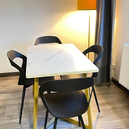 Home Apartments *