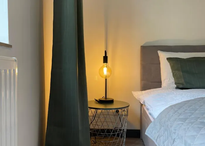 Home Apartments 公寓