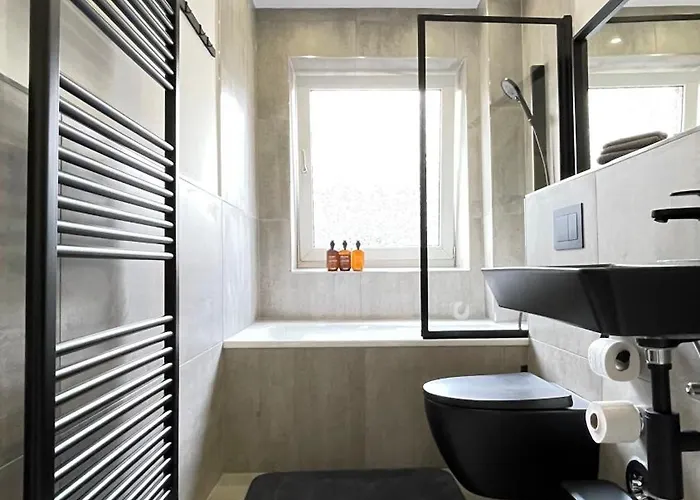 公寓 Home Apartments *